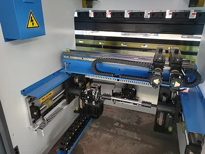Prensa plegadora eléctrica