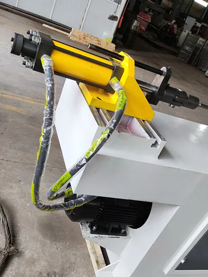 Dobladora de tubos semiautomática NC